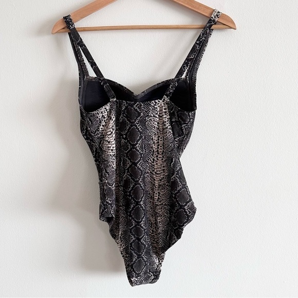 Niptuck snake animal print python tummy control swimsuit gray size 6 - Picture 5 of 8